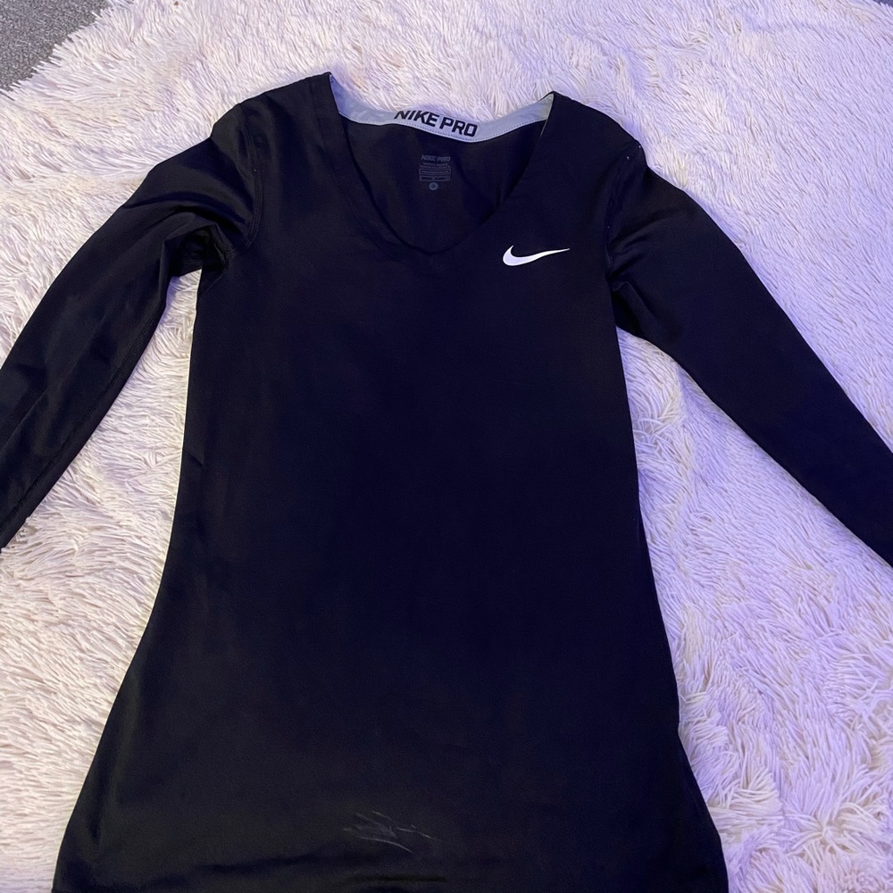 nike long sleeve shirt